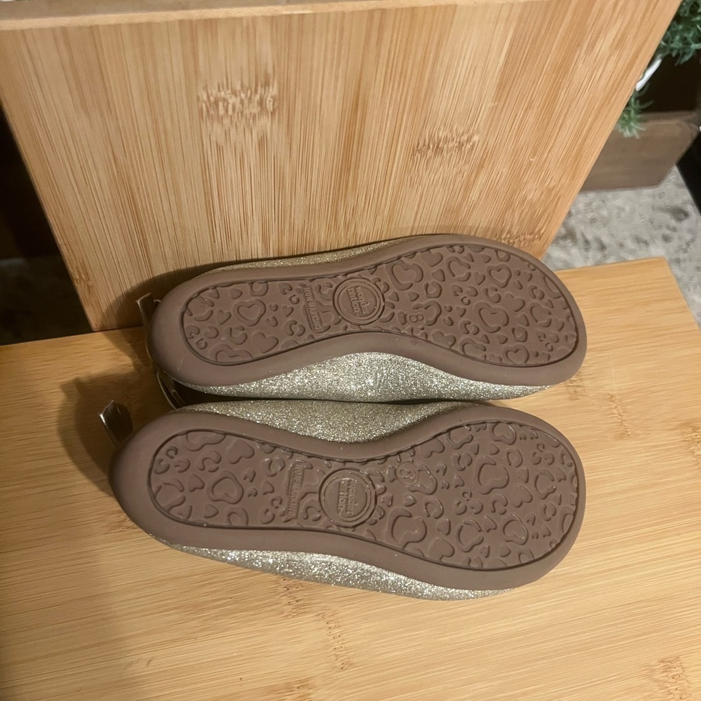 wonder nation Girls Glitter Slip-On Shoes in Gold - Picture 6 of 7